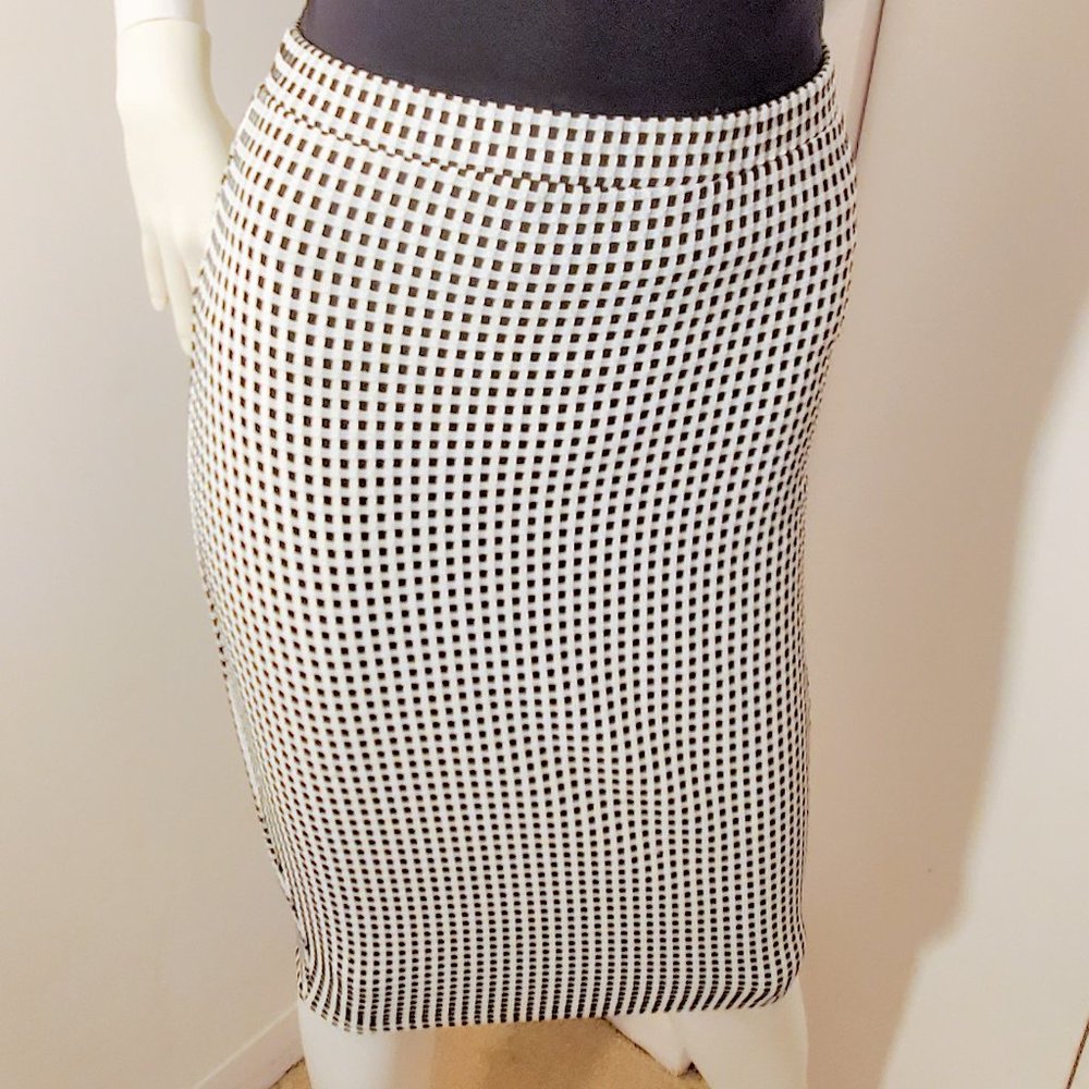 BAR III Houndstooth Black and White Pencil Skirt, Size M, Spandex